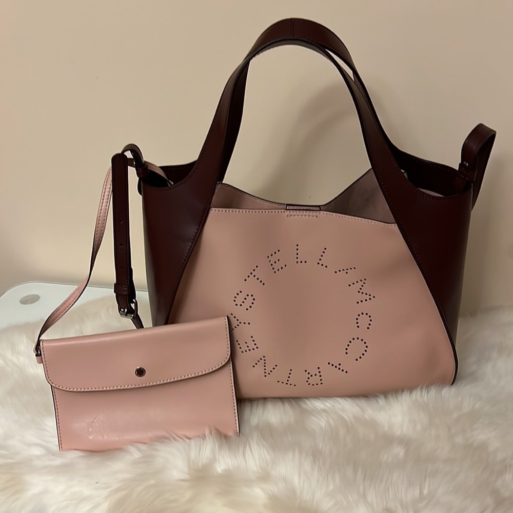 Final call price ⬇️⬇️⬇️⬇️⬇️Brand new Stella McCartney logo crossbody